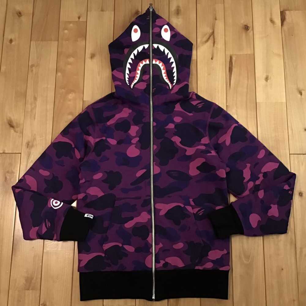 S    purple camo reversible shark full zip hoodie… - image 4