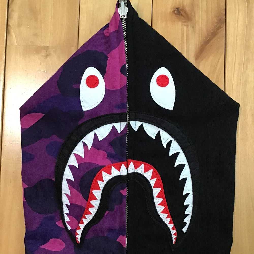 S    purple camo reversible shark full zip hoodie… - image 6
