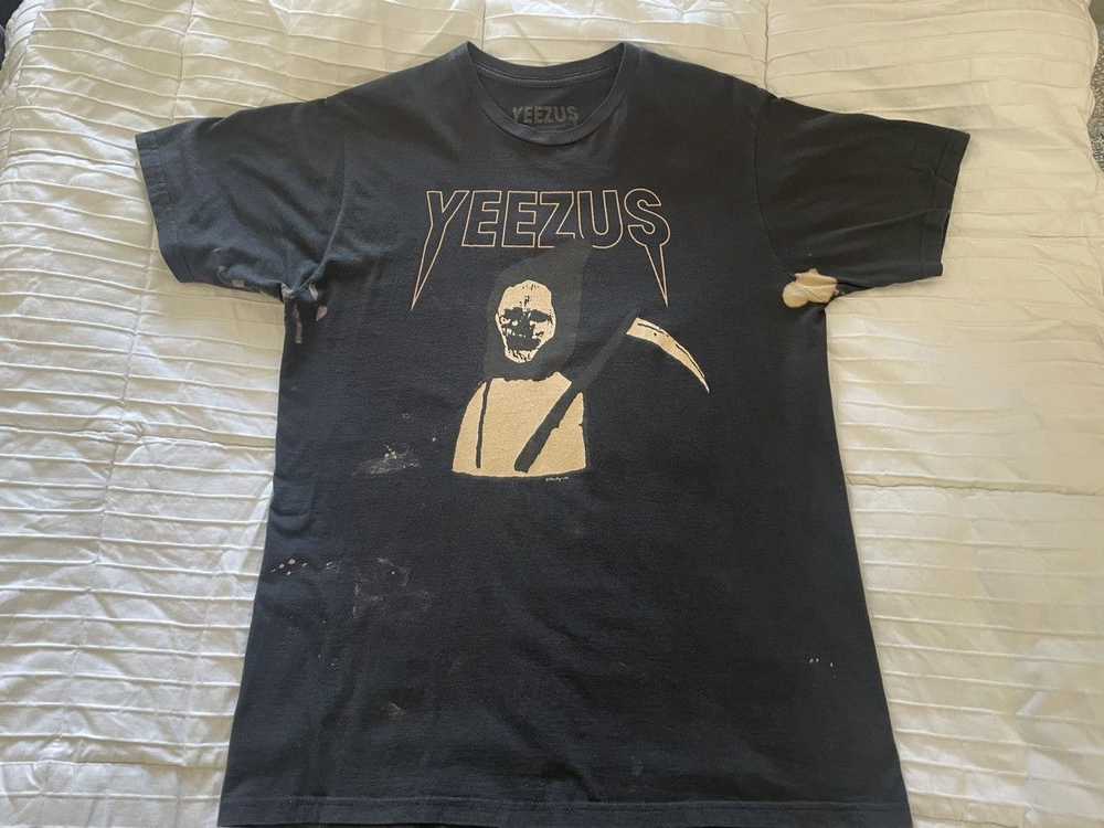 Kanye West YEEZUS - image 1