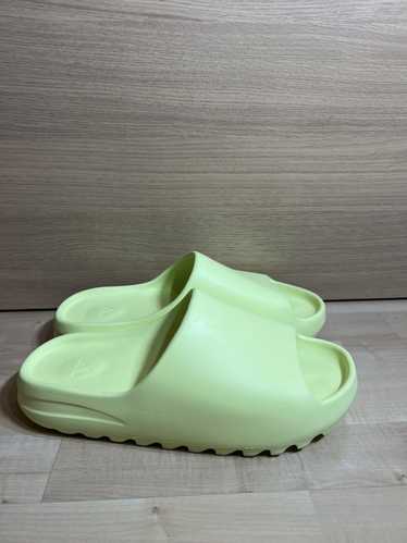 Adidas Yeezy Slide “Green Glow”