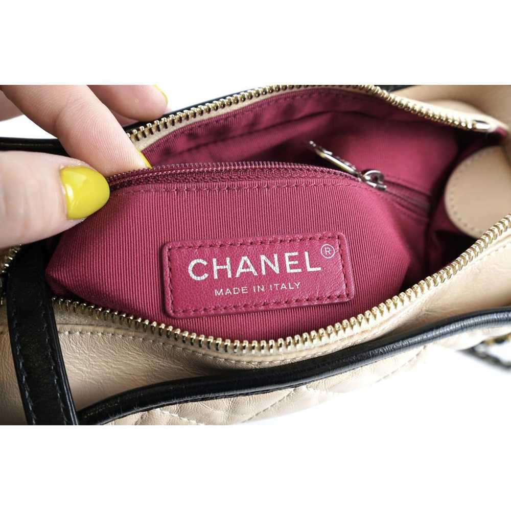 Chanel Gabrielle leather crossbody bag - image 2