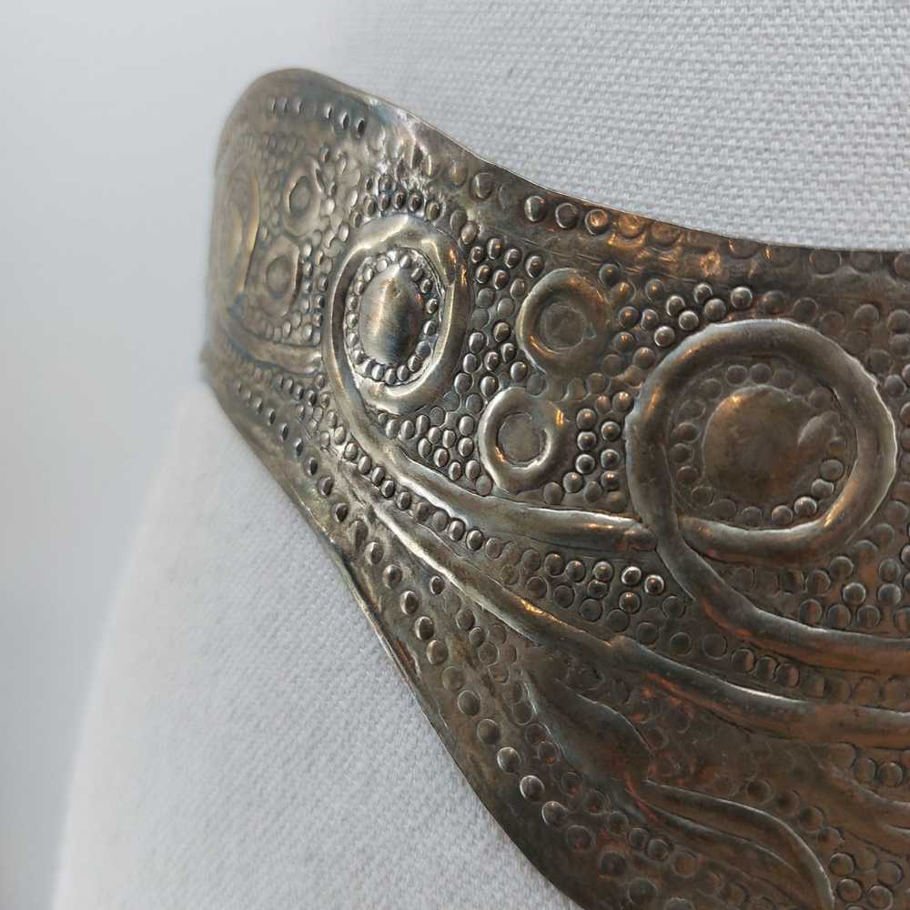 Vintage Vintage Belt Corset Hammered Design Belly… - image 11