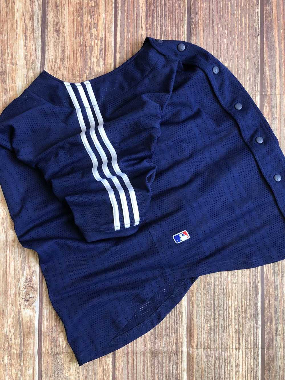 Adidas × New York Yankees × Vintage Early 00s Sun… - image 12