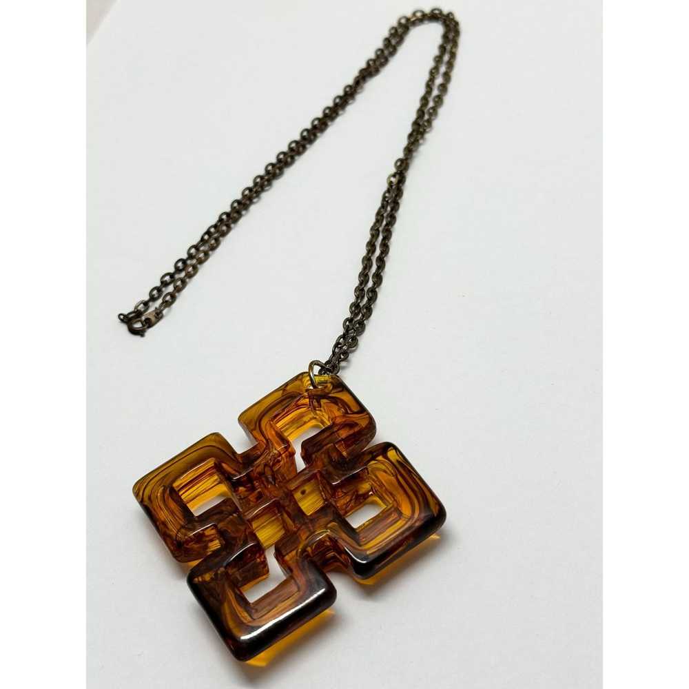 Vintage Vintage lucite pendant necklace - image 4