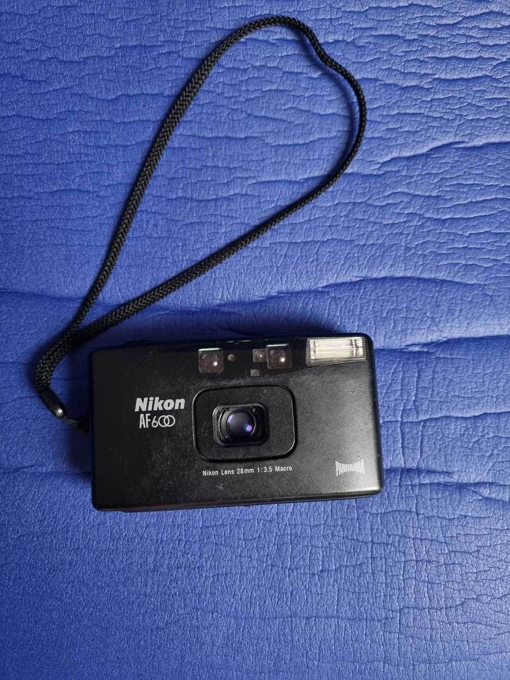 Nikon Nikon AF600 Panorama 35mm Point & Shoot Fil… - image 2