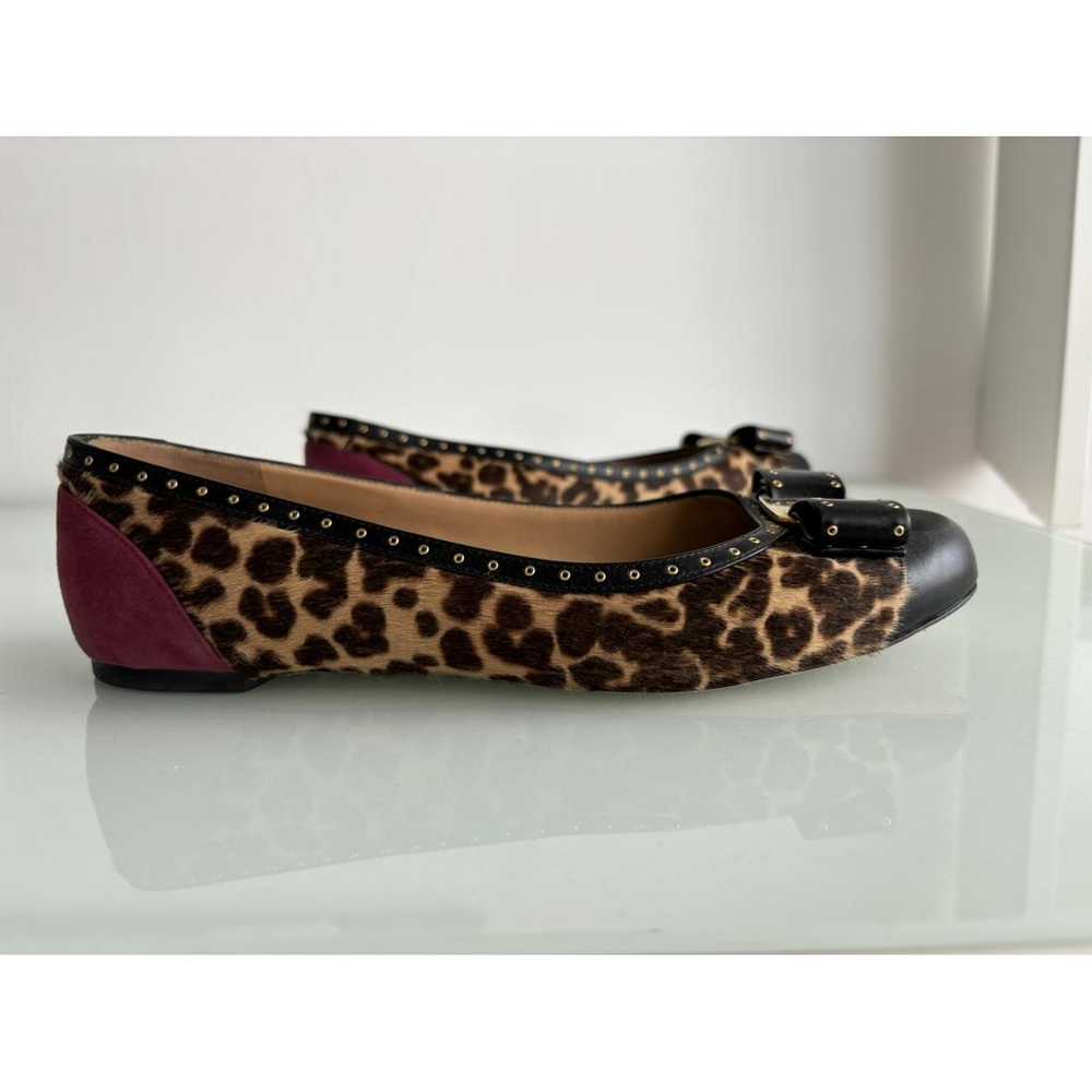 Salvatore Ferragamo Vara faux fur ballet flats - image 8