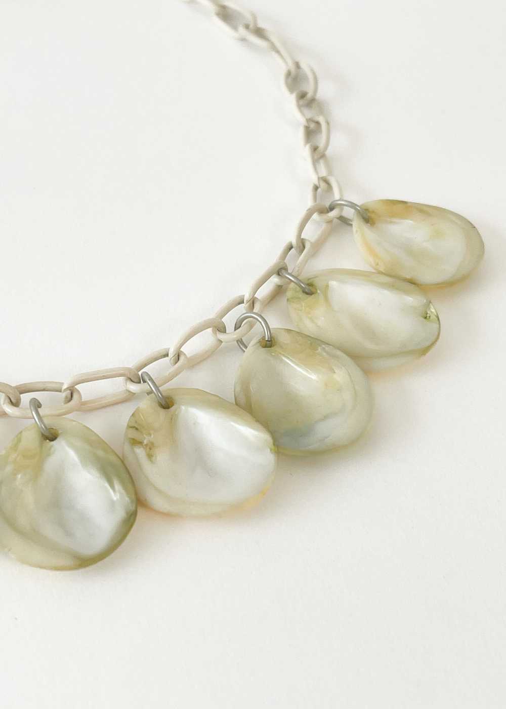 Vintage 1940s Shell Necklace - image 4