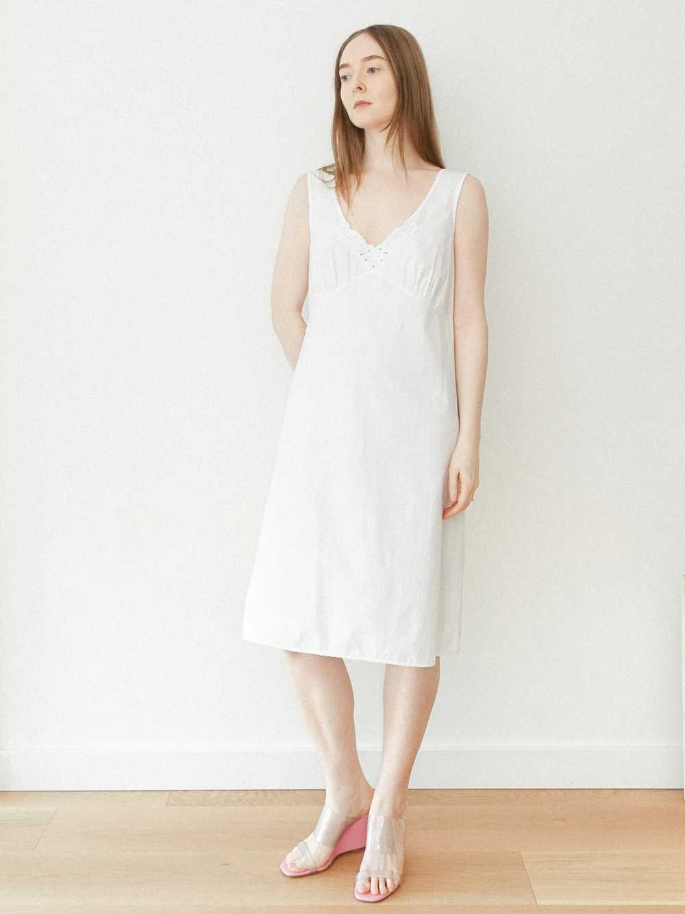 White Cotton Dress With Embroidery Detail - image 2