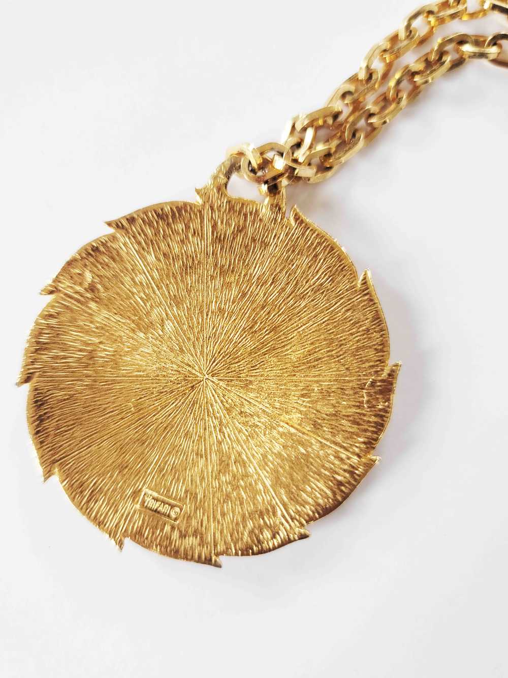 70's Chunky Medallion Pendant Necklace - image 2