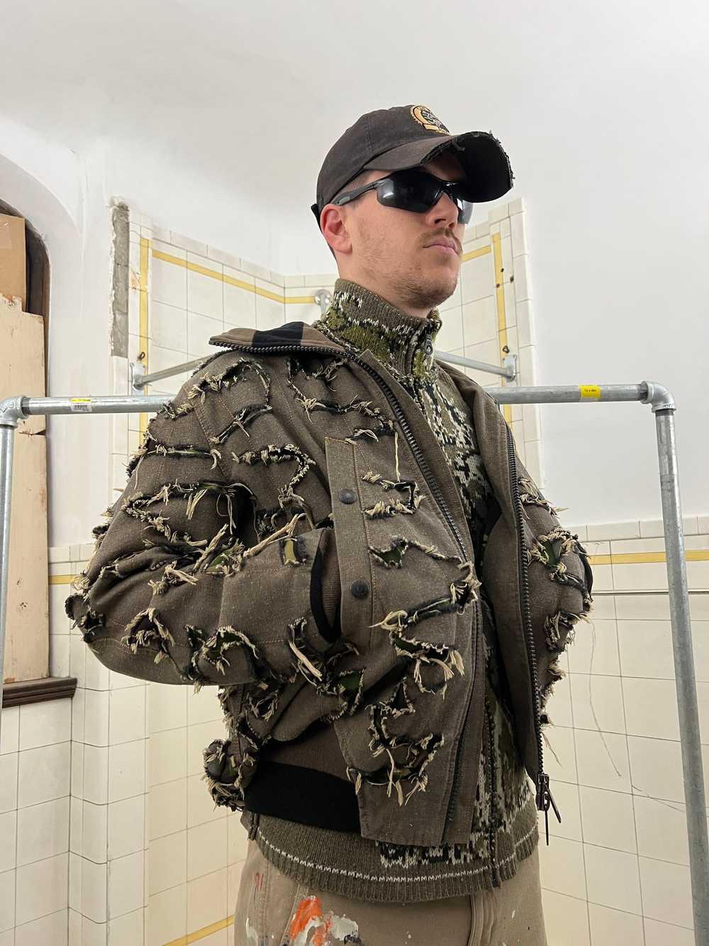 2000s Griffin Blade-Cut Camo Bomber - image 1