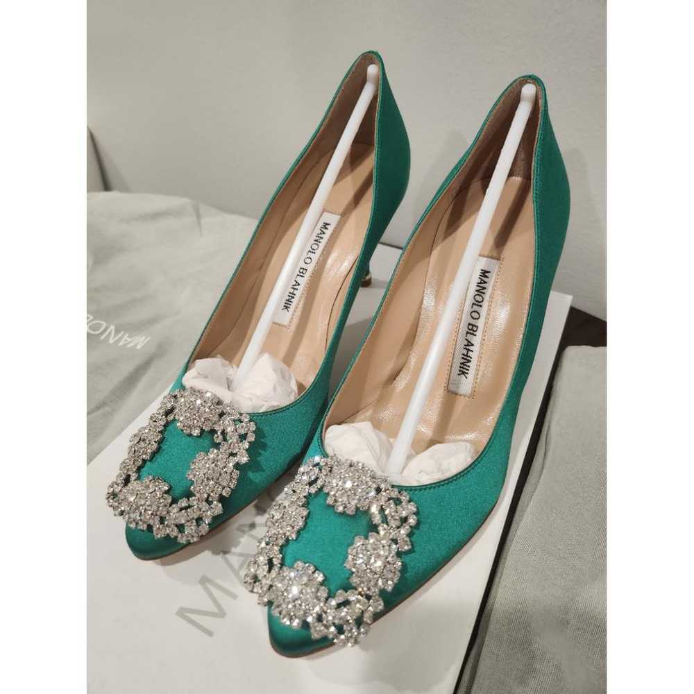 Manolo Blahnik Hangisi cloth heels - image 3