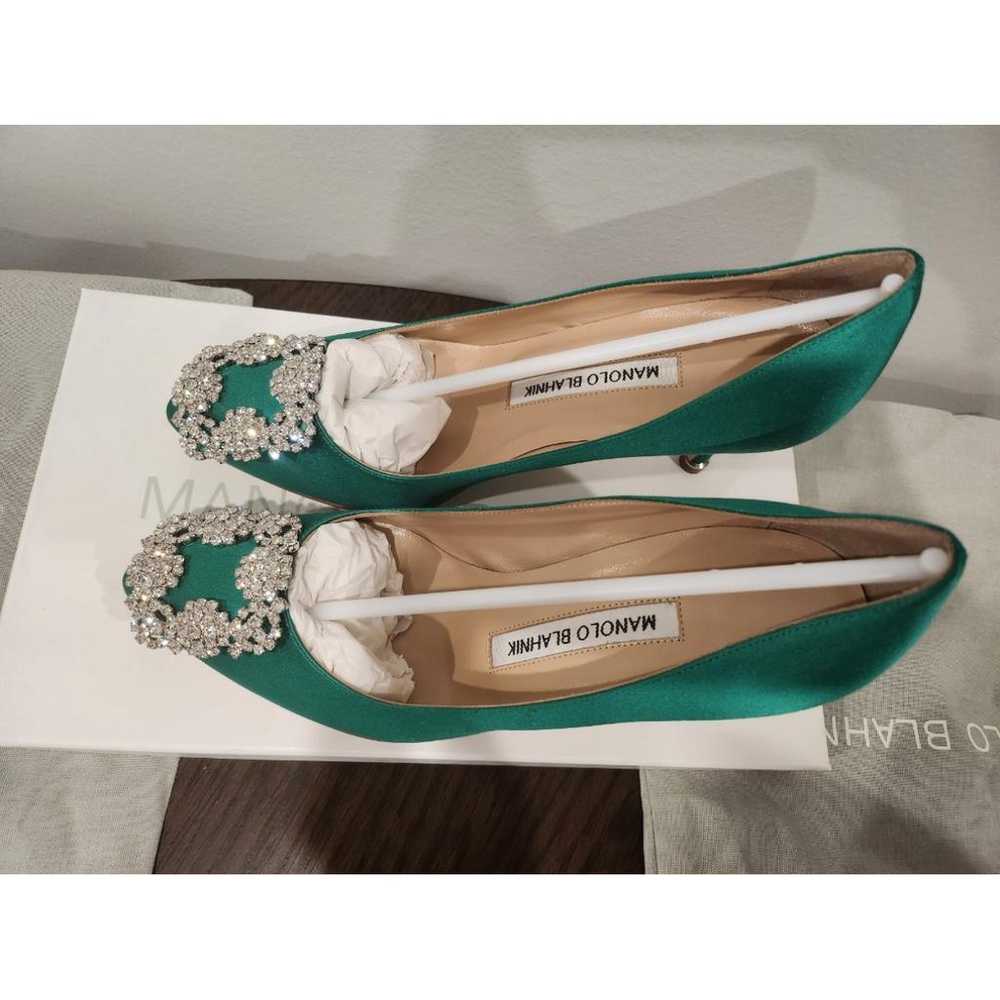 Manolo Blahnik Hangisi cloth heels - image 4