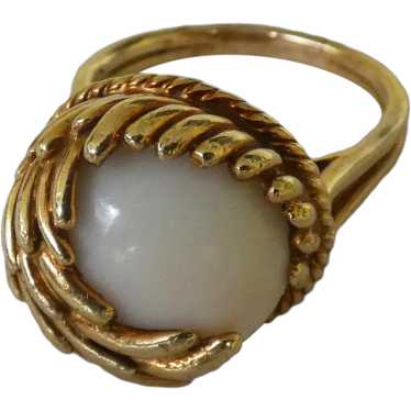 18k Angel  Skin Coral ring