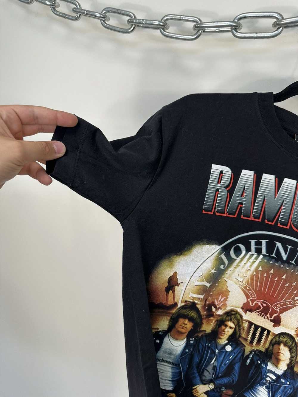 Band Tees × Streetwear × Vintage Vintage Ramones … - image 4