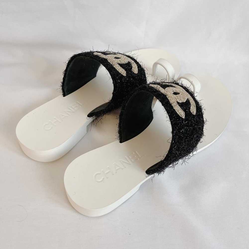 Chanel Leather sandal - image 5