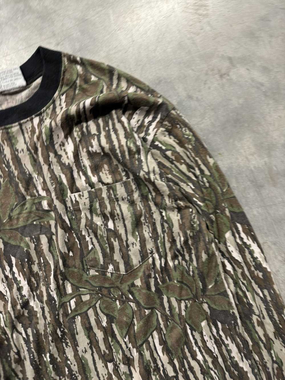 Realtree × Vintage Vintage Made In USA Realtree T… - image 2