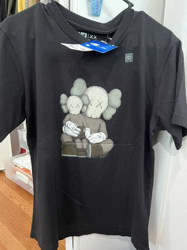 Kaws × Uniqlo Kaws x Uniqlo Tee