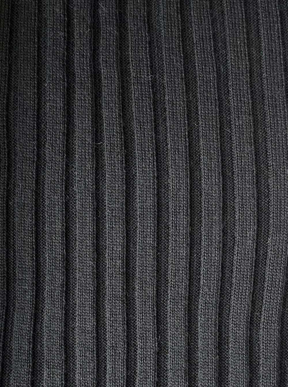 LAUDE Soa Ribbed Turtleneck - Black - Sample - image 2