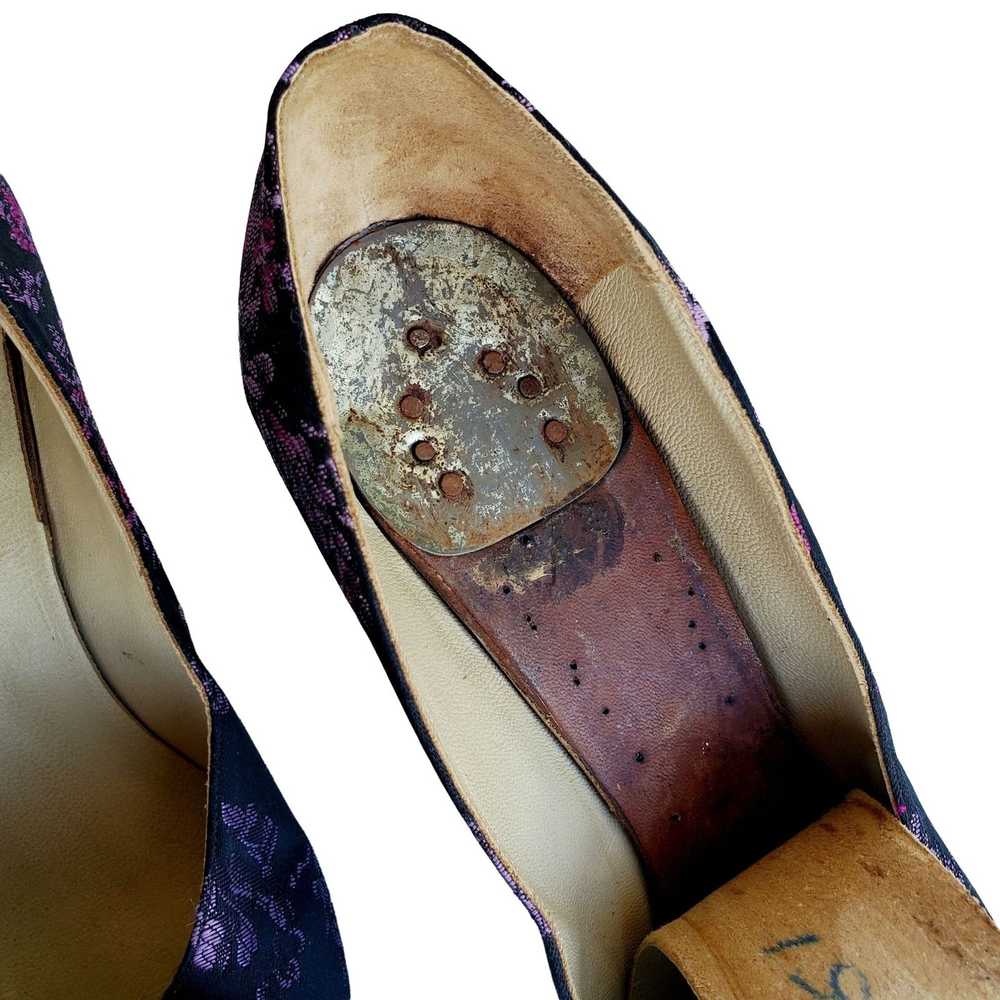 Vintage Pinup Heels 50s Vintage Pumps 6N Silk Bro… - image 8