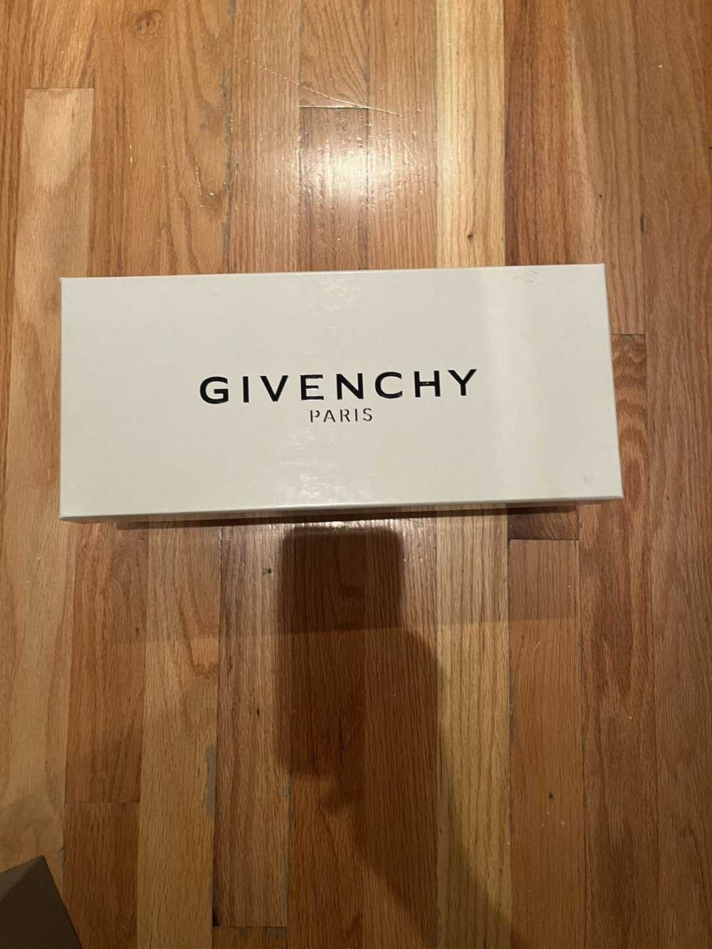 Givenchy Logo Slides - image 5