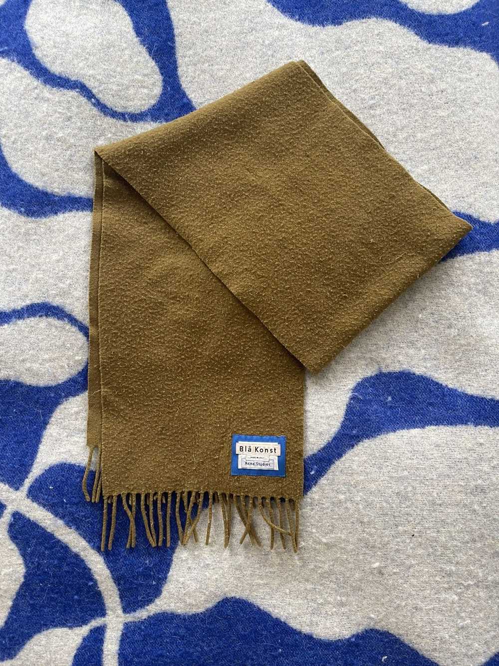 Acne Studios Acne studios olive scarf - image 1