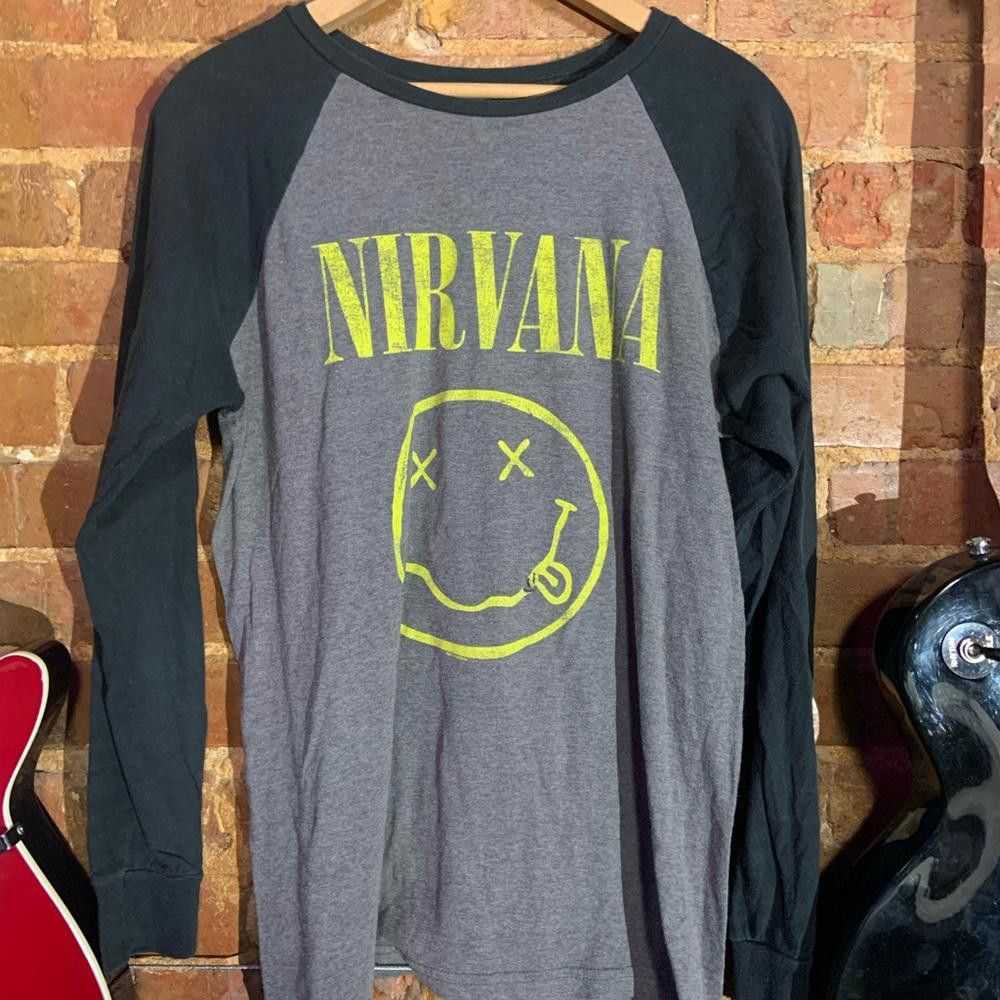 Designer Nirvana gray baseball length sleeve grap… - image 2