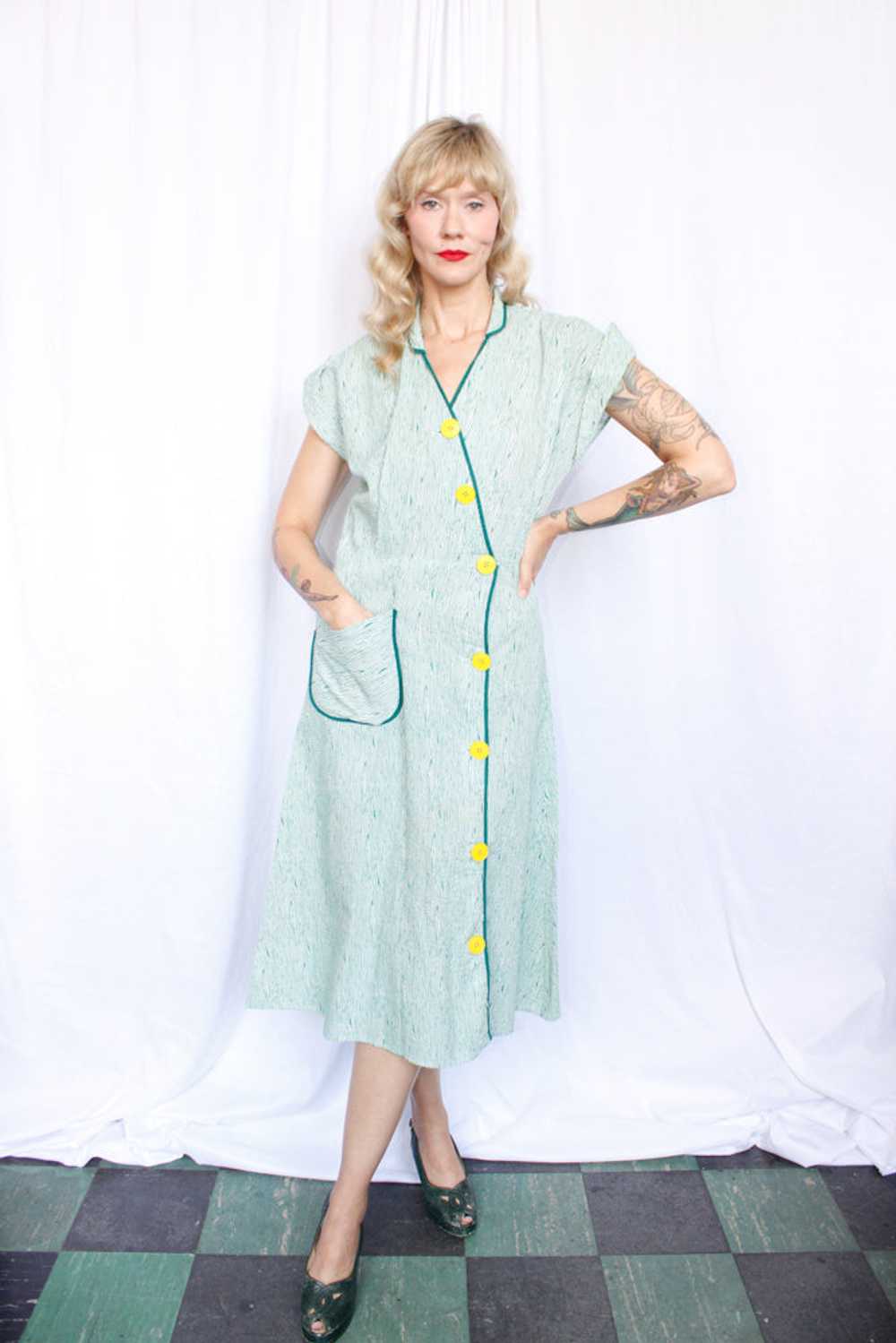 1940s Green Seersucker Stripe Dress - Large - image 10