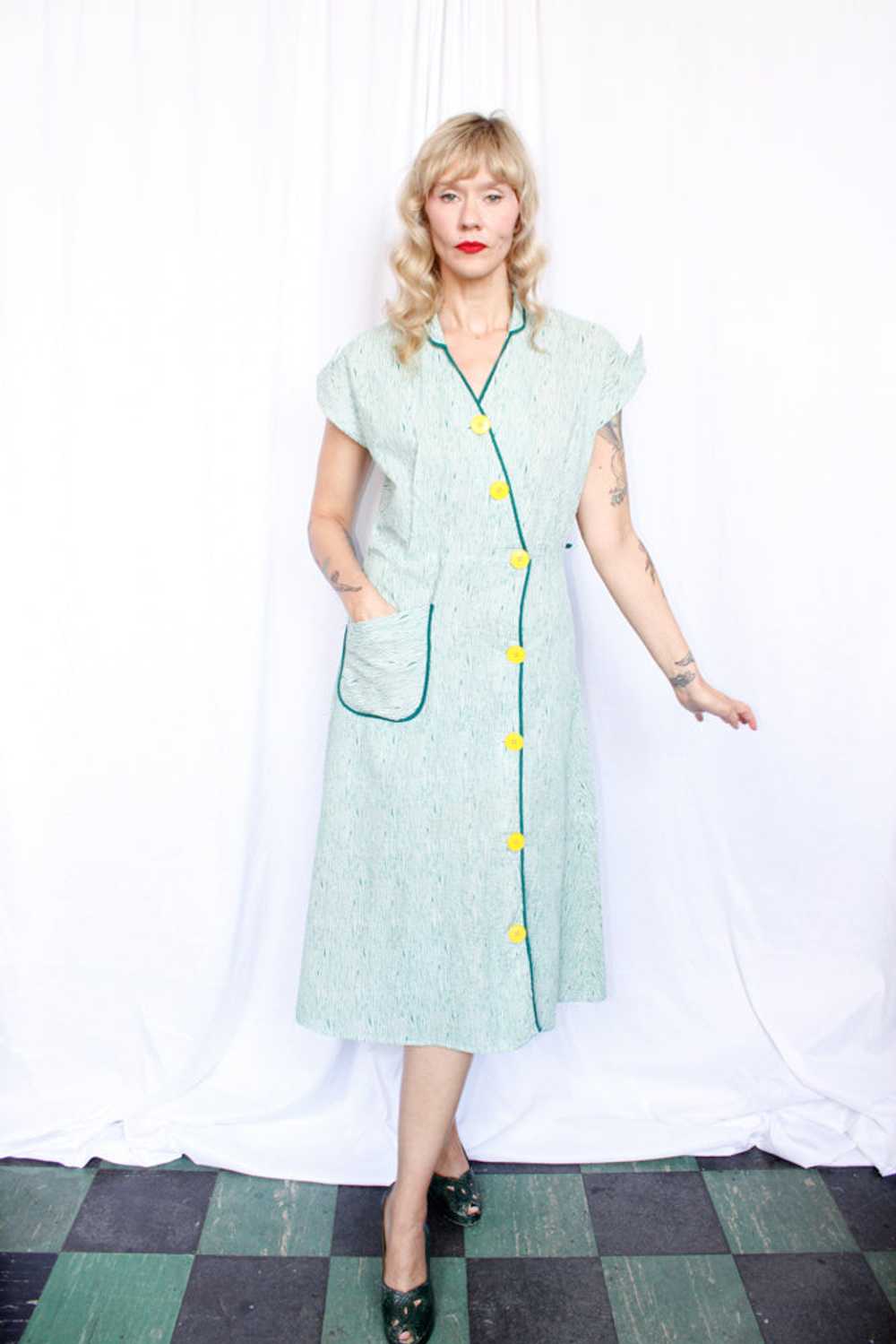 1940s Green Seersucker Stripe Dress - Large - image 2