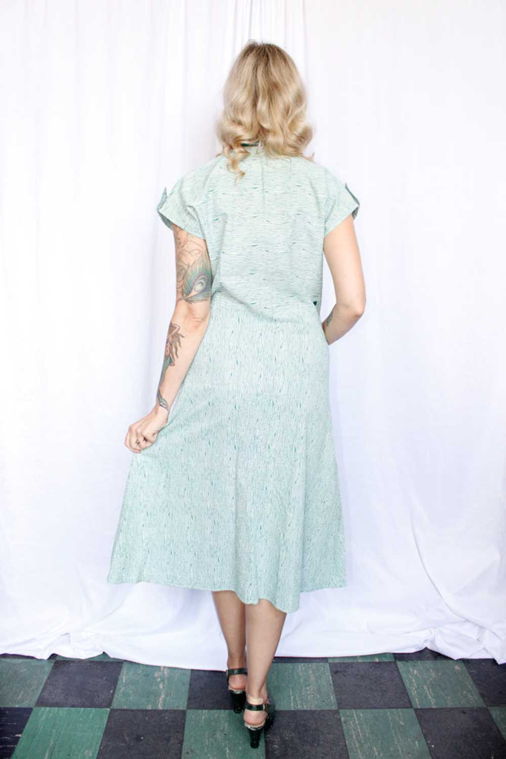 1940s Green Seersucker Stripe Dress - Large - image 6