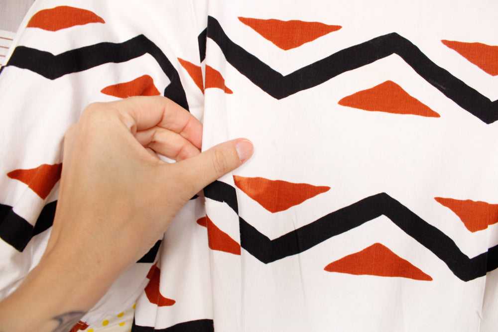 1950s Geometric Cotton Puff Sleeve Dress - Xs/S - image 9
