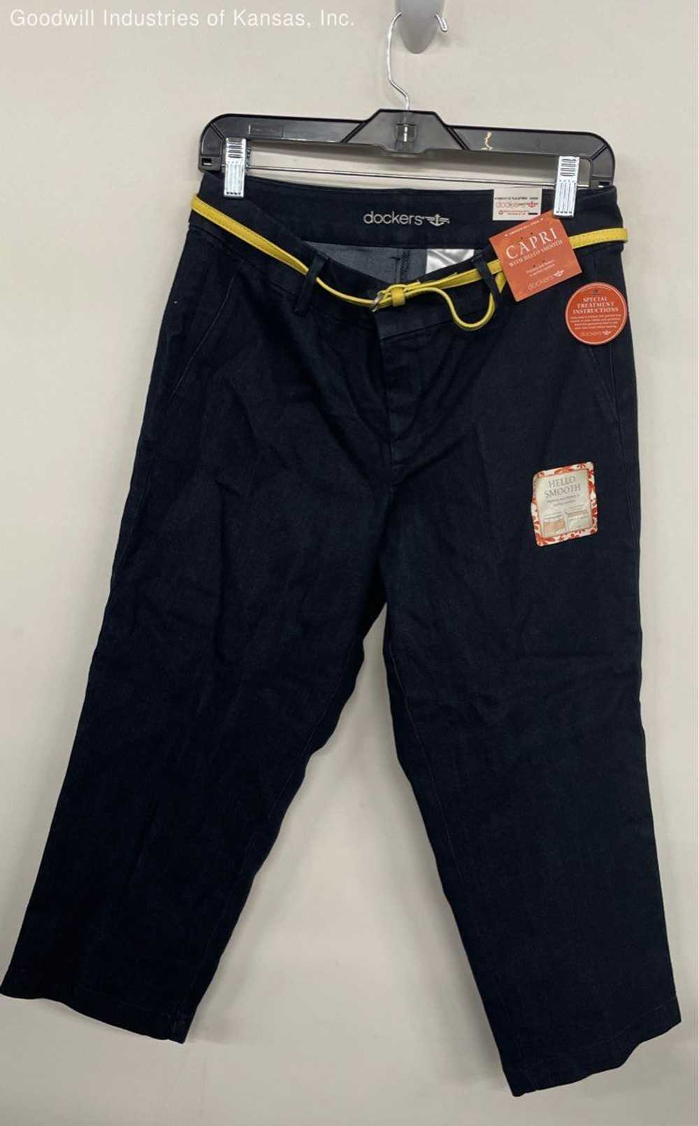 dockers Dark Blue Capris NWT - Size 6 - image 1