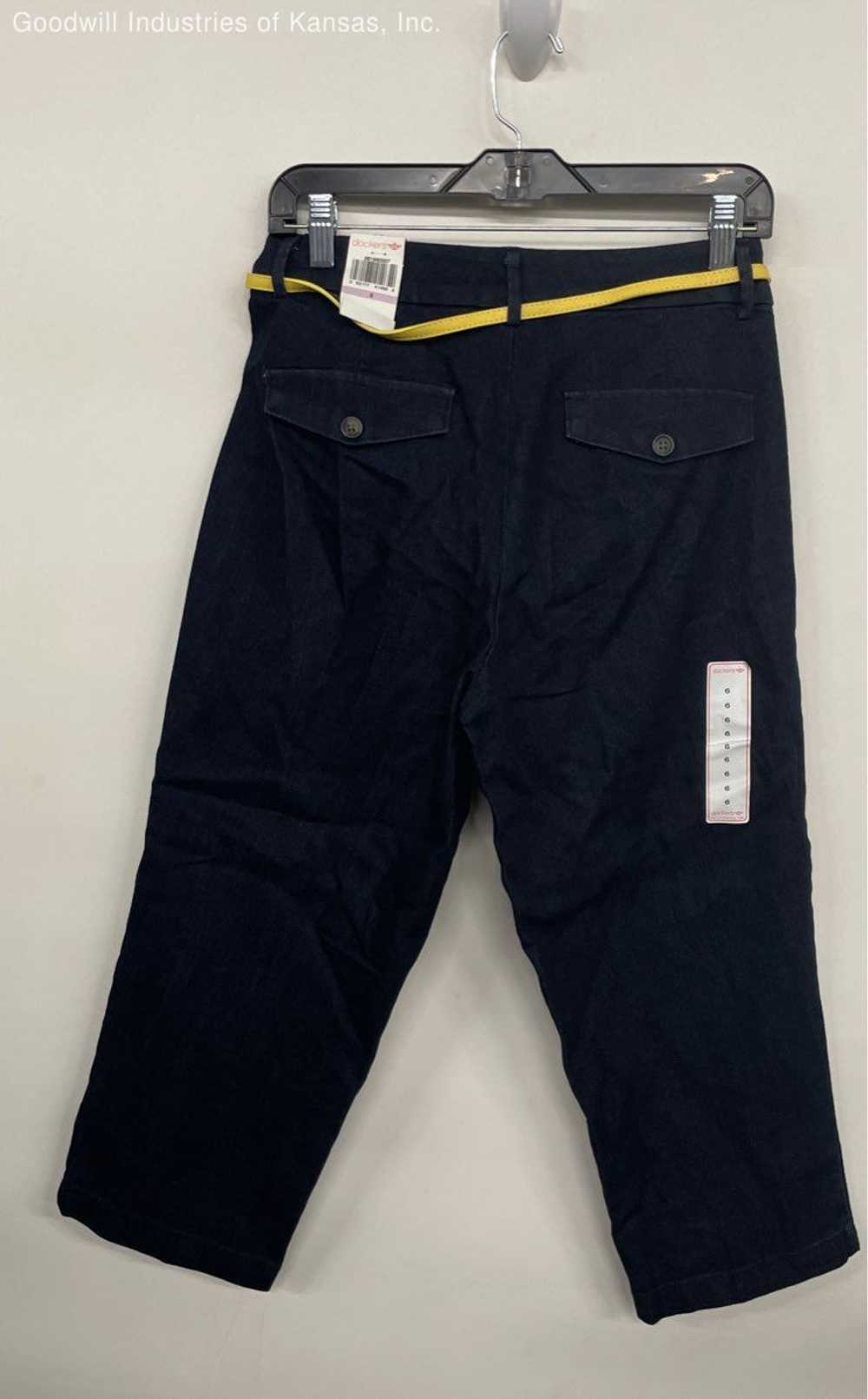 dockers Dark Blue Capris NWT - Size 6 - image 3