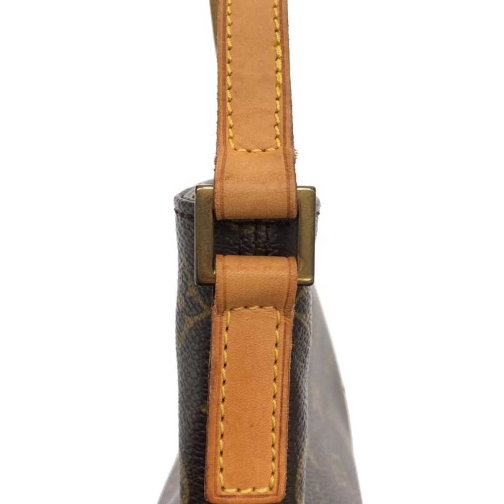 Louis Vuitton Trotteur handbag - image 10