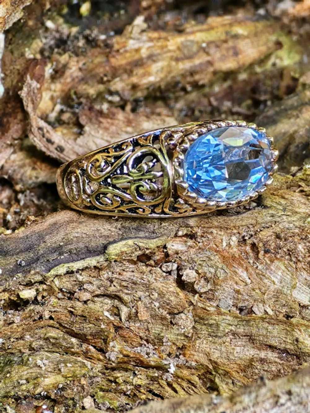 Antique Style Fancy Cut Sky Blue 4 Carat Topaz So… - image 10