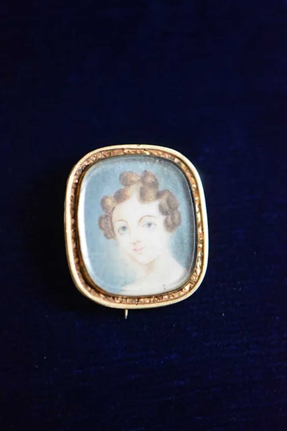 Georgian English Gold Lapel Pin, Hand Painted You… - image 4