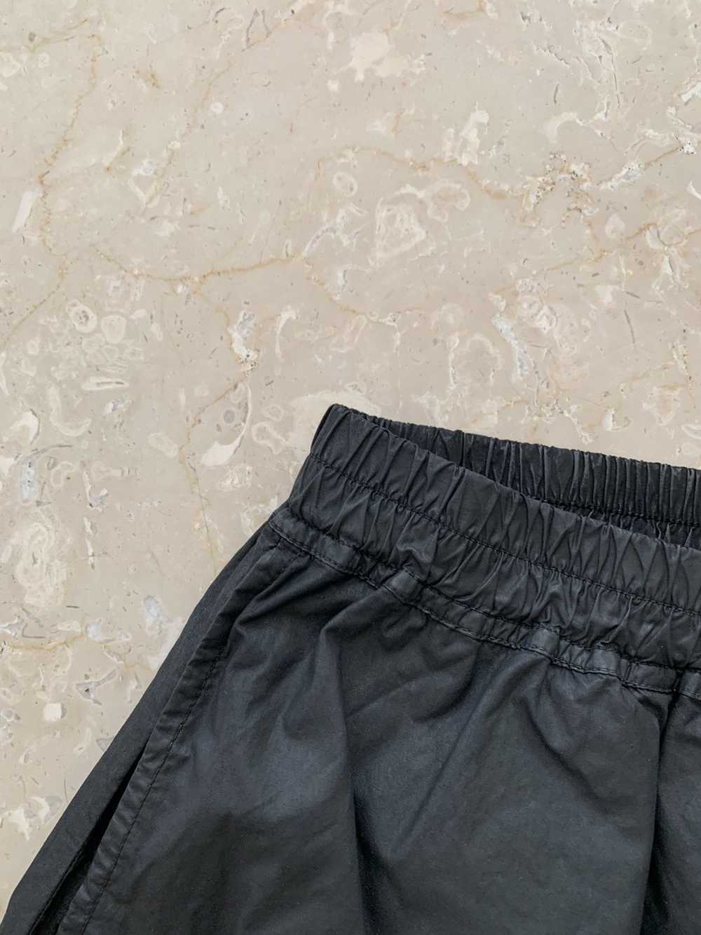Rick Owens Drkshdw Waxed lightweight cotton shorts - image 2