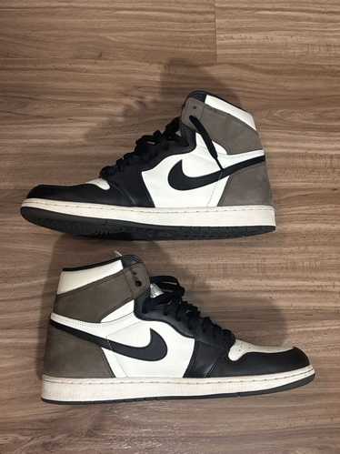 Jordan Brand × Nike Jordan 1 Retro High Dark Mocha