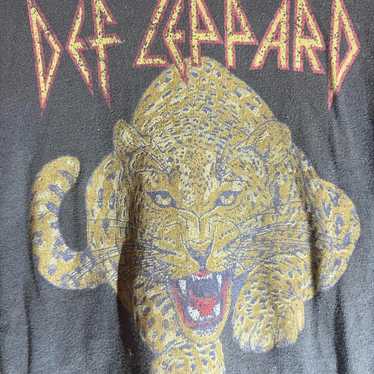 Designer Def Leppard xsmall black graphic vintage… - image 1