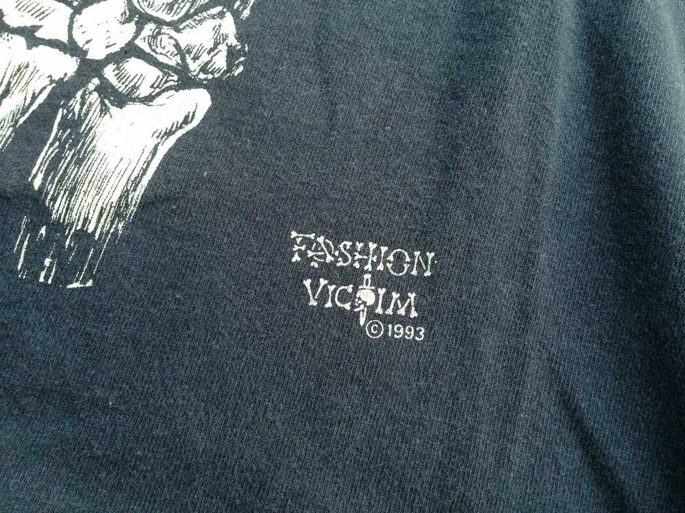 Fashion Victim × Fruit Of The Loom × Vintage VTG … - image 4