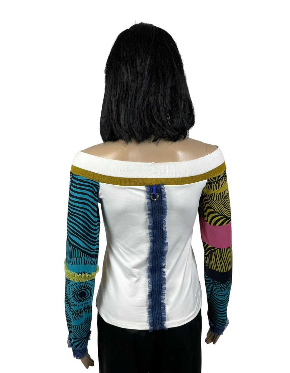 Designer Save the Queen Multicolor Longsleeve siz… - image 9