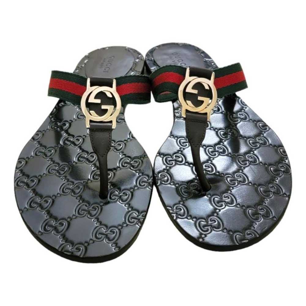 Gucci Leather flip flops - image 12