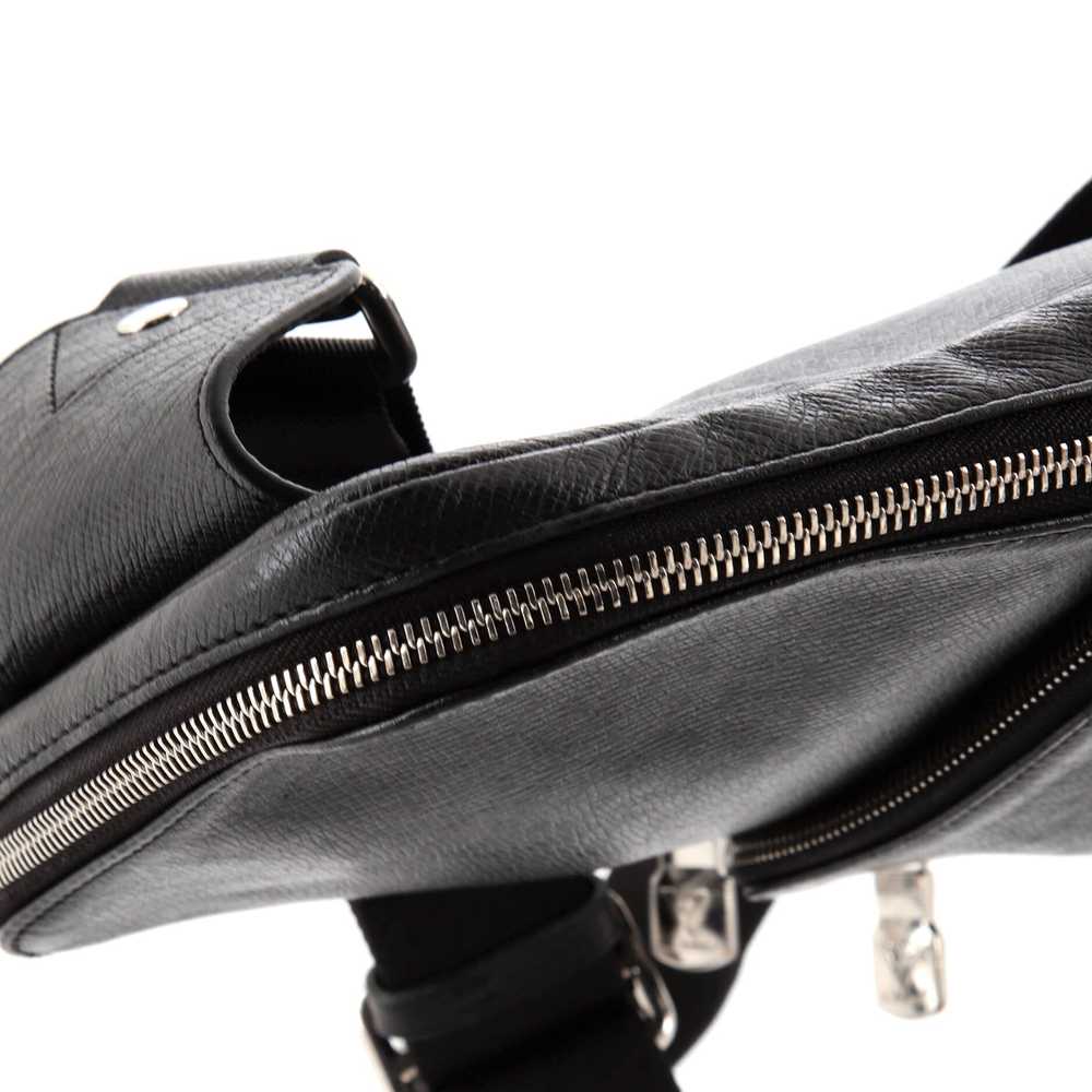 Louis Vuitton Avenue Sling Bag Taiga Leather - image 7