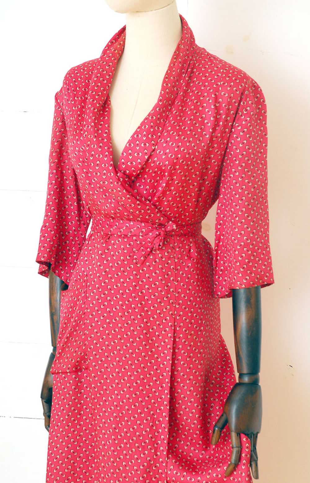 Angular Heart Wrap Dress or Robe / 1940s - image 3