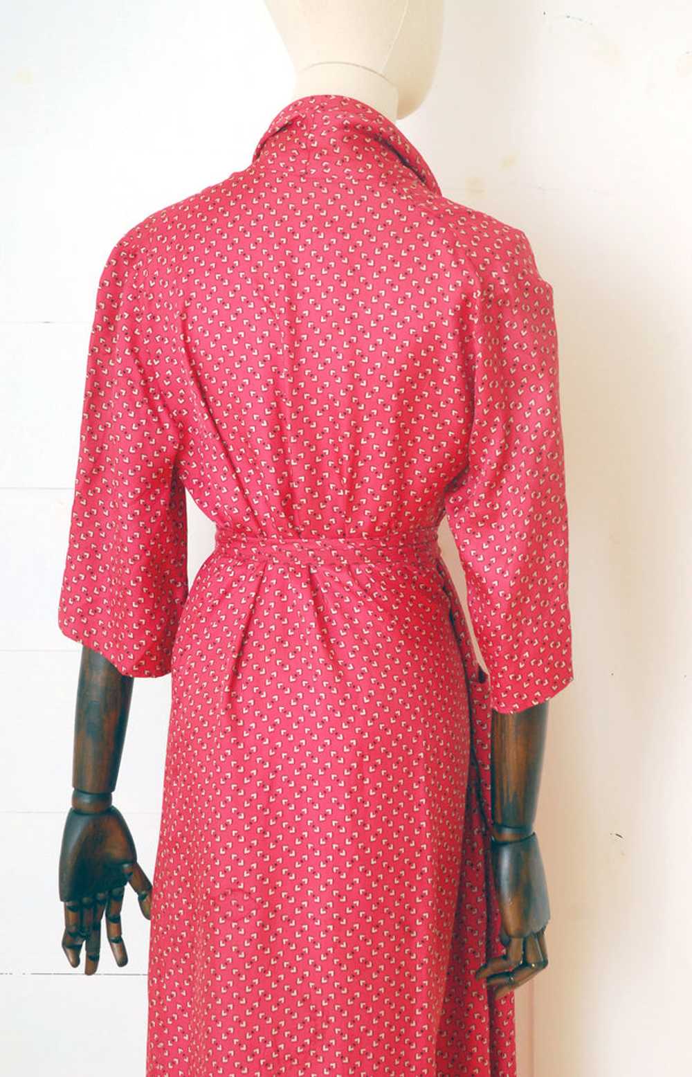 Angular Heart Wrap Dress or Robe / 1940s - image 5