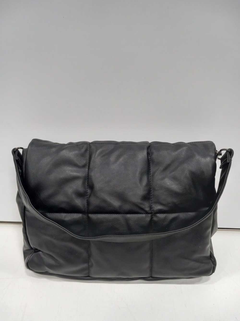 Sondra Roberts Women's Black Leather Purse - image 2