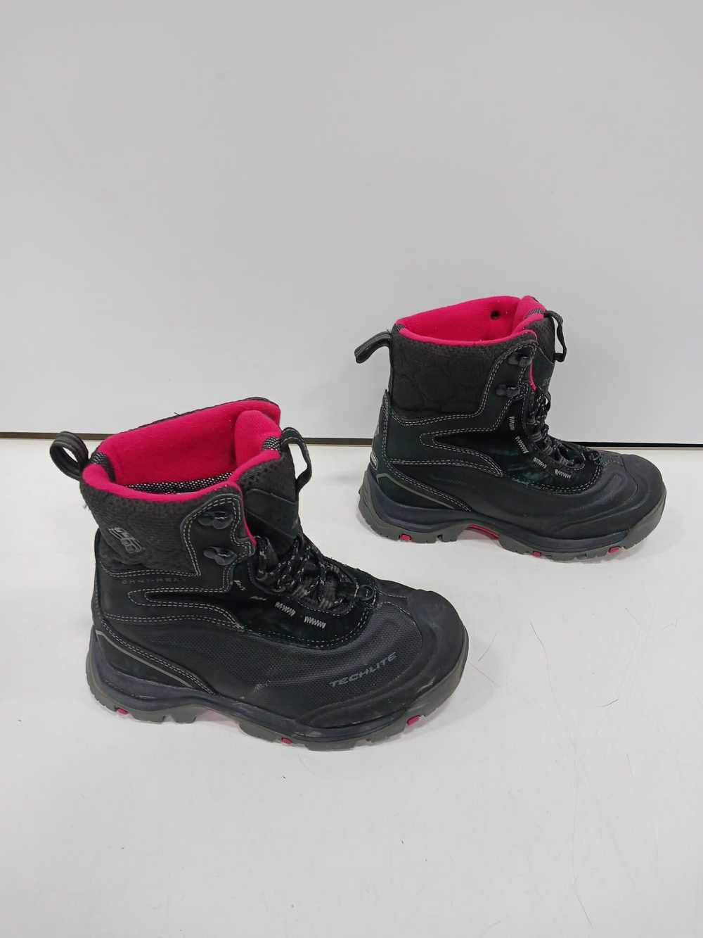 Columbia Women's Black & Pink Boots Size 6 - image 2