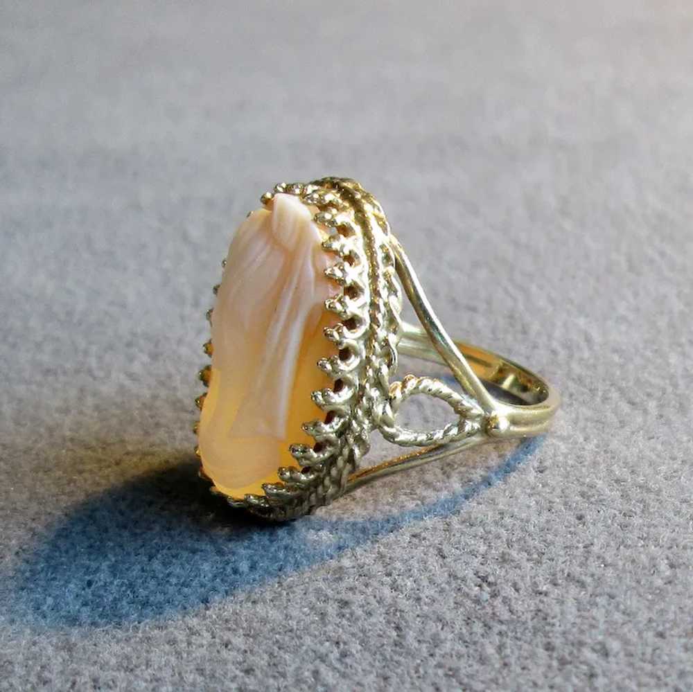 10K Shell Cameo Ring with Trefoil Prongs - image 2