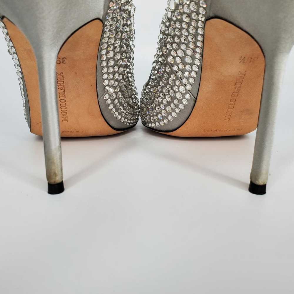 Manolo Blahnik Cloth heels - image 4