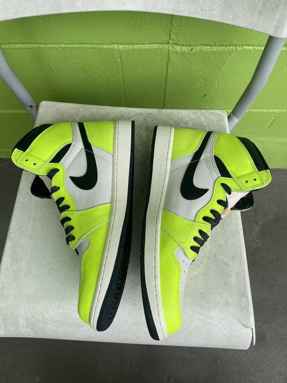 Jordan Brand × Nike Jordan 1 Retro High OG Vision… - image 2