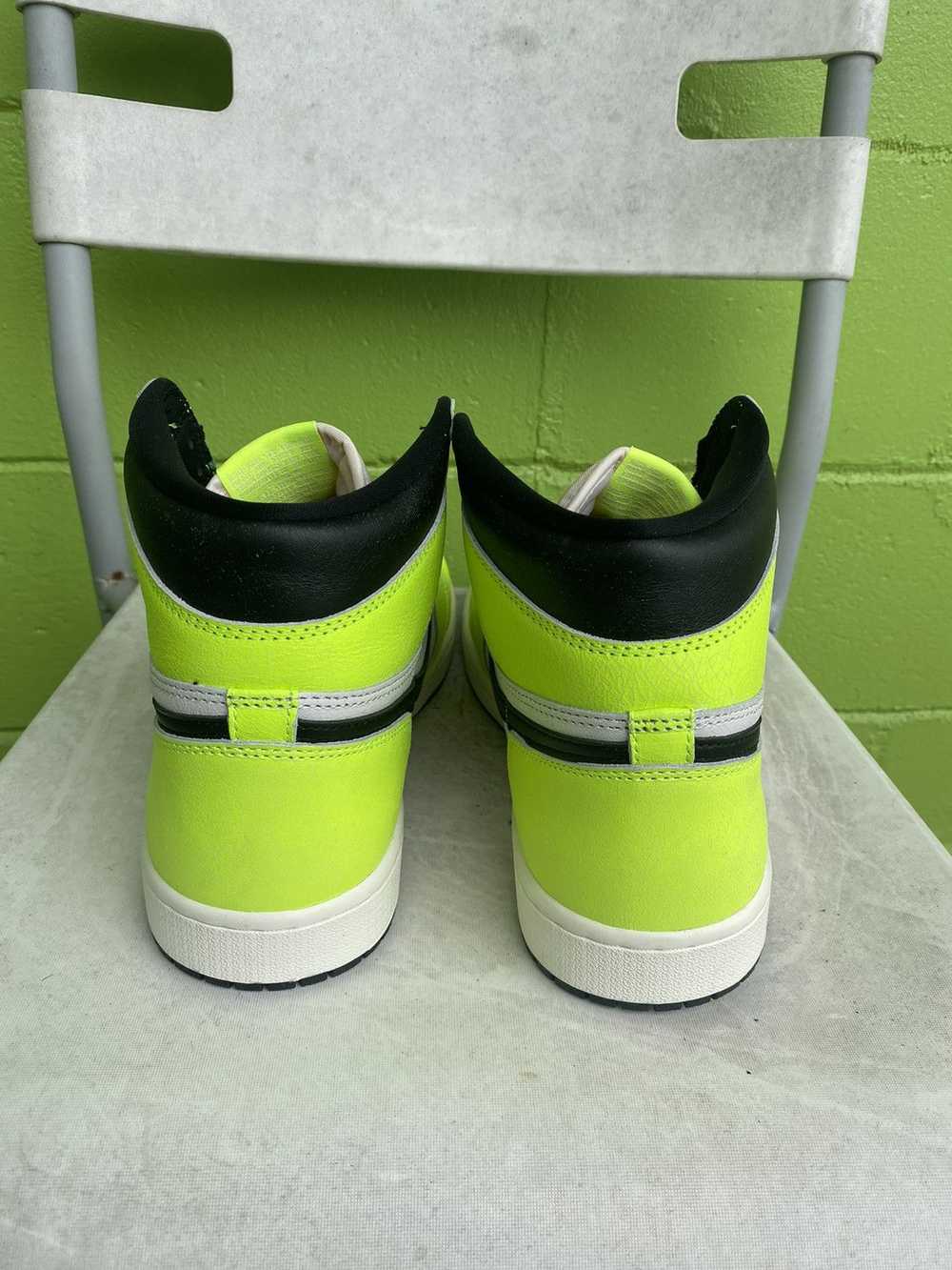 Jordan Brand × Nike Jordan 1 Retro High OG Vision… - image 4